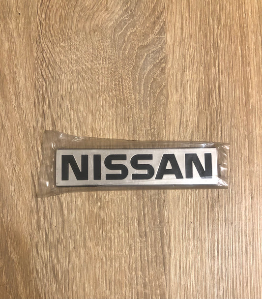 Nissan logo sticker 001